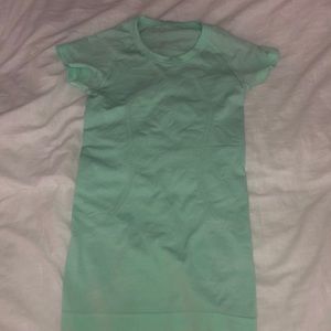 Mint green lululemon swiftly tech short sleeve